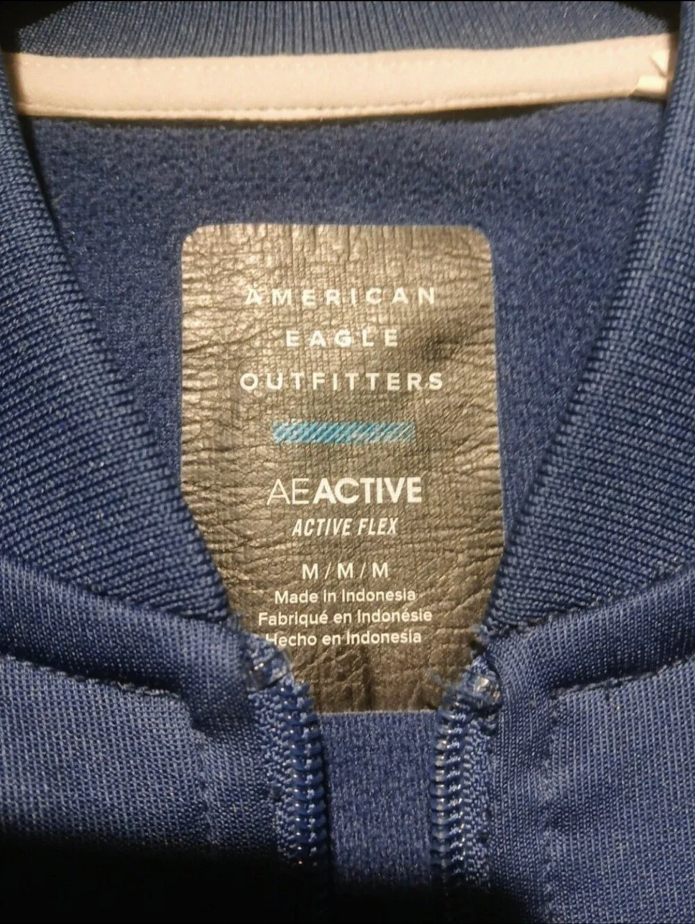 Men AE Jacket - Picture 3 of 6